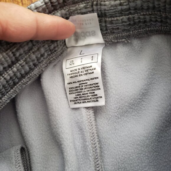 BNWT adidas Indicator bottoms in charcoal grey (L - 14/16) - Picture 3 of 5